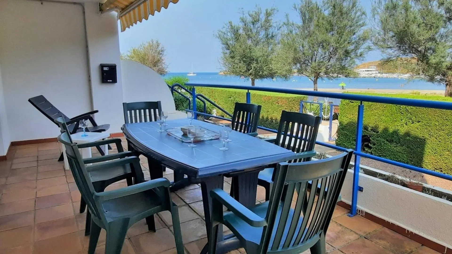 Apartment Apartamento Familiar Con Jardin Y Terraza Cerca De La Playa En Llanca - Es-170-55